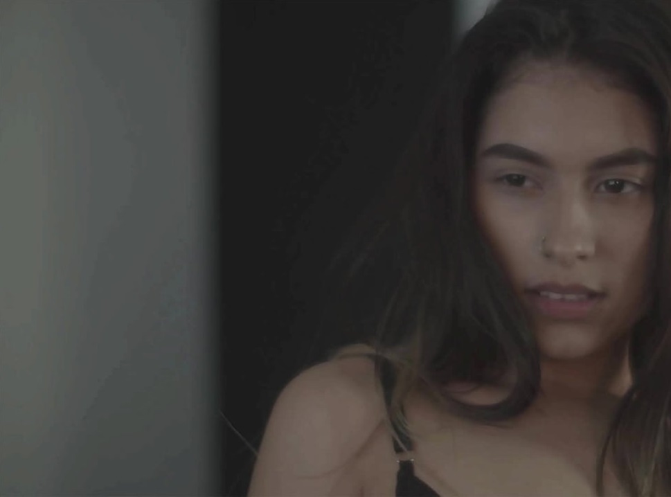 Así es como una petite venezolana busca ayuda para estudiar (CON RESULTADOS SEXUALES)