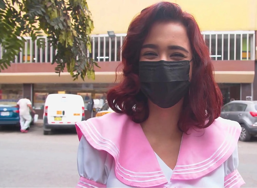 De esta manera engañas a una TIMIDA OTAKU VENEZOLANA a pasar una entrevista laboral por las calles de Lima