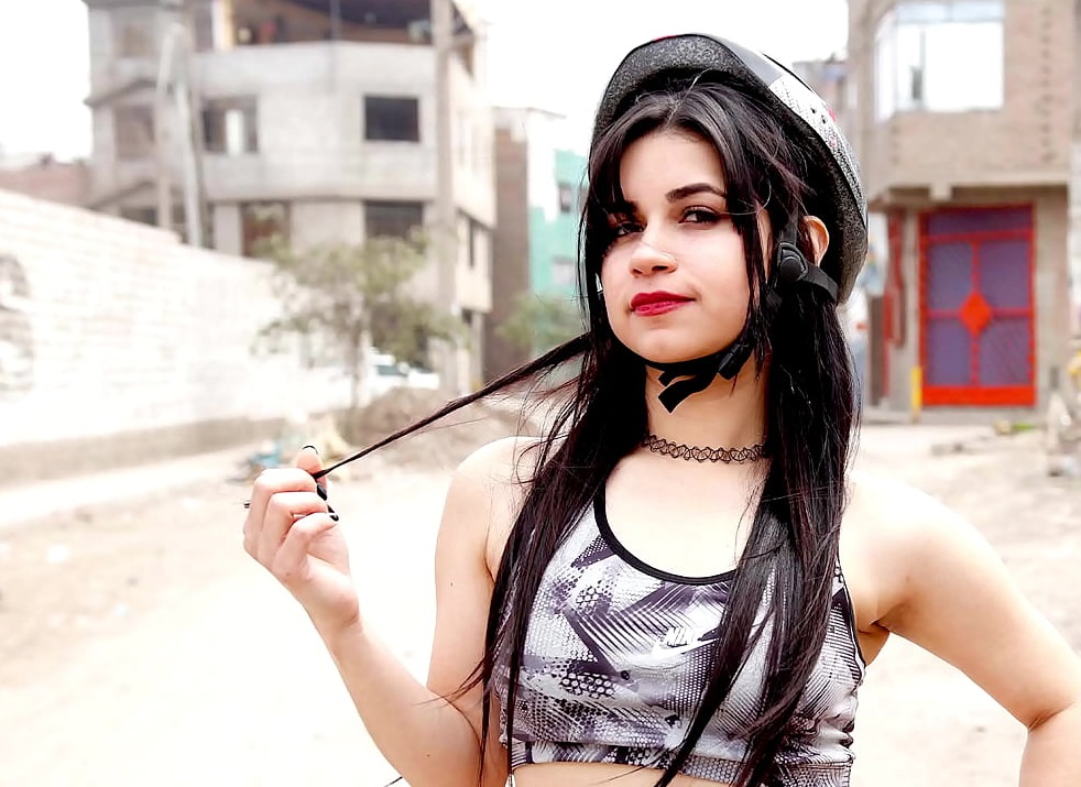 De esta manera te follas a una ciclista en las afueras de Lima