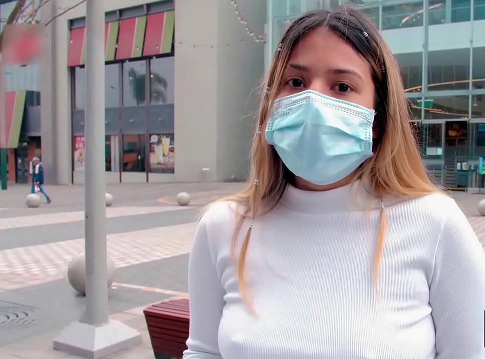 De esta manera te follas a una encuestadora venezolana en los centros comerciales de Lima