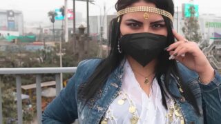 Ginezflowrs, la gitana de mirada penetrante