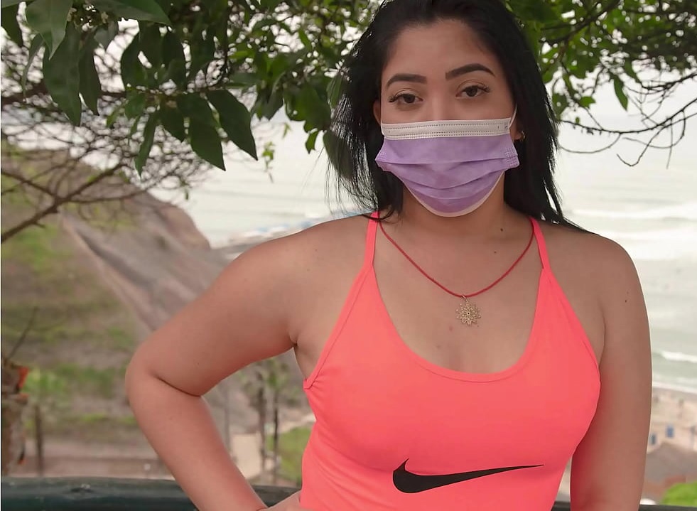 Katysex seduce a joven adicto a los pies