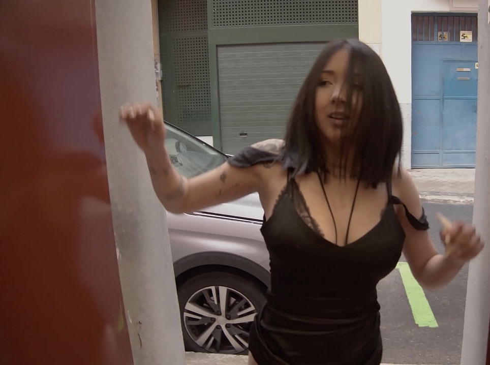 Si quieres ganar más dinero tienes que mostrarme más – Valeria Valois parte 1