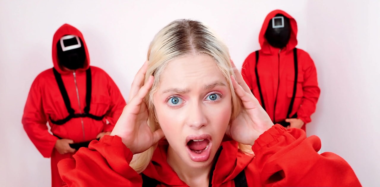 Squid Game – Vivían Lola brasilera es follada por el ano al no seguir las advertencias de sus jefes en juego del calamar