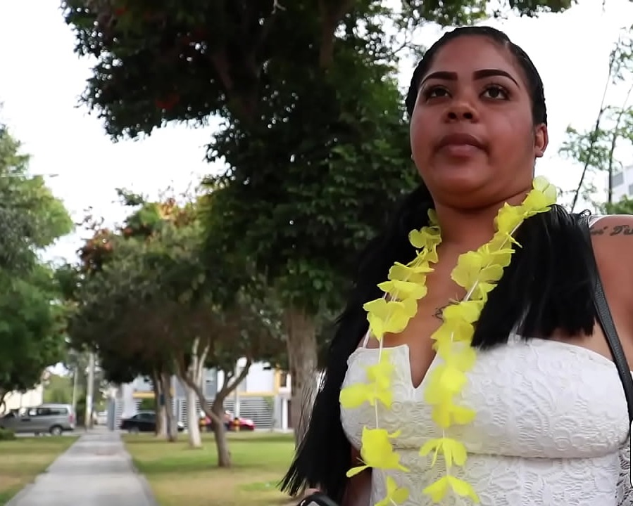 Tía Despechada folla por dinero en año nuevo