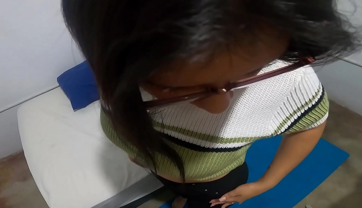 Hermosa joven Brittany viene a casting porque le encanta que la detonen