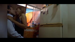 ¡Lo sé soy una desvergonzada cuñada muy puta para follar en la cocina! Pero ser infiel no tiene PERDÓN de Dios ¡¡QUE HAGO!!